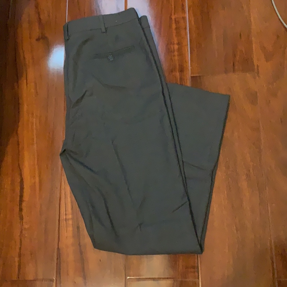 Savane Men’s Gray Dress Pants- Amazing condition